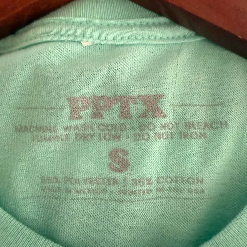 PPTX Festive Graphic Tee with Nutcracker turquoise and pink